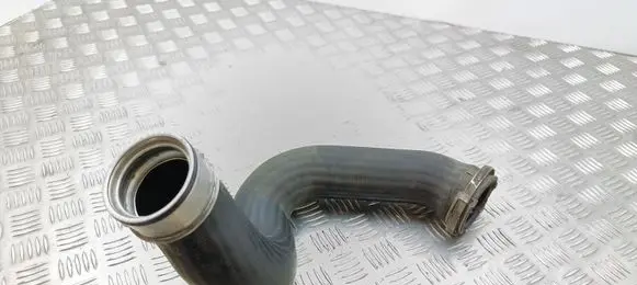 Intercooler hose/pipe