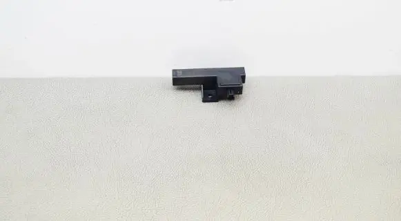 Audi A8 S8 D4 4H Keyless (KESSY) go control unit/module 8K0907247