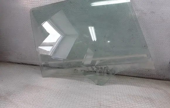 Renault Laguna II Rear door window glass