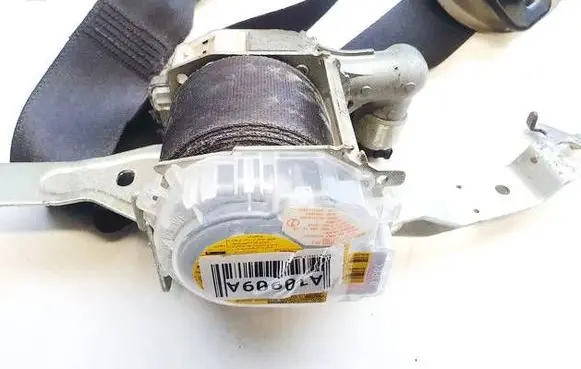 Subaru Legacy Front seatbelt h074101 g087917