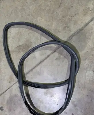 Fiat Doblo Rear door rubber seal (on body) 