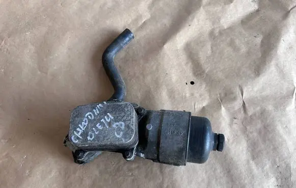 Citroen C3 Engine oil radiator 