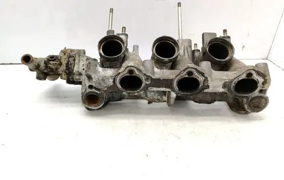 Mazda 929 Intake manifold