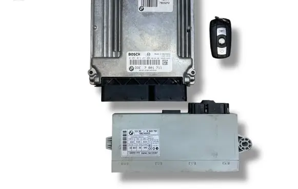 BMW 3 E90 E91 Engine ECU kit and lock set 0281013251 7801711 6943791