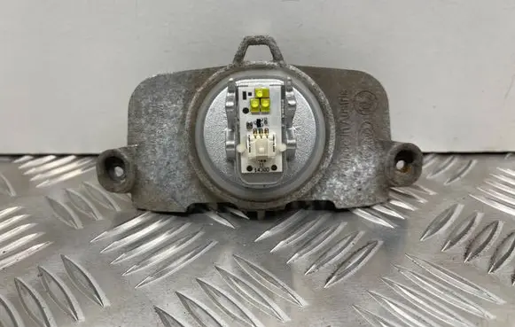 BMW 3 F30 F35 F31 LED ballast control module 7213114000