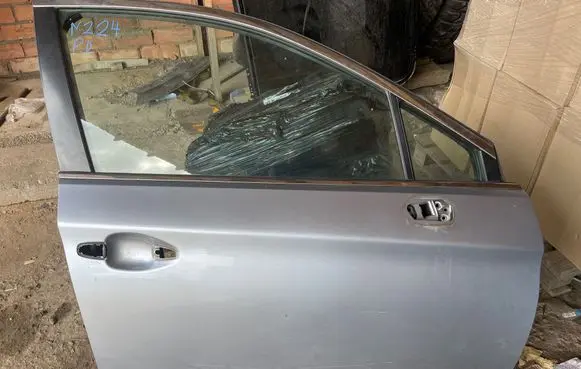 Subaru Legacy Front door