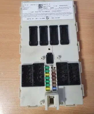 BMW i3 Comfort/convenience module 9383712 BDCLR01V20