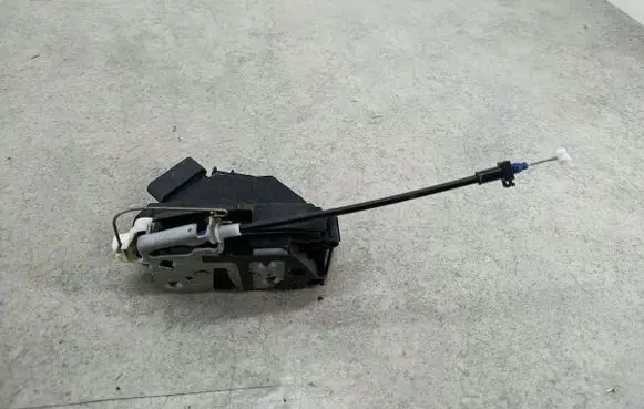 Ford Focus Rear door lock F1EAF26413AA
