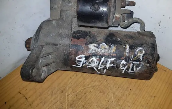 Volkswagen Golf IV Starter motor