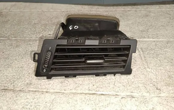 BMW 5 E60 E61 Dashboard side air vent grill/cover trim 695362001
