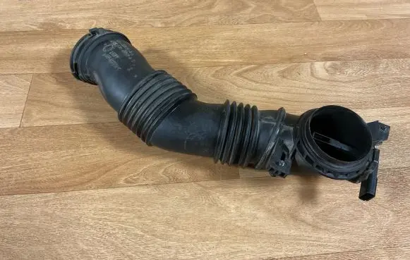 Ford C-MAX II Air intake duct part AV6112B624BA P4D7C AV619G632B