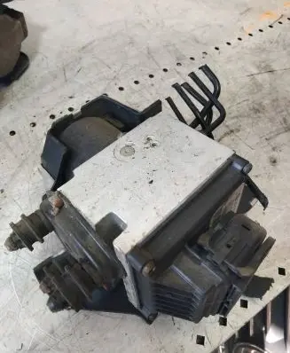 Volkswagen PASSAT B6 ABS Pump 3C0614109D 16431502C 16431602
