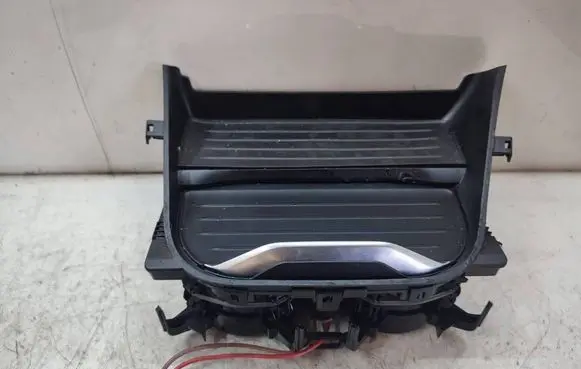 BMW X4 F26 Cup holder front 9301722