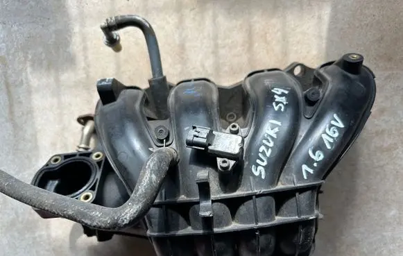 Suzuki SX4 Intake manifold PA6GF30