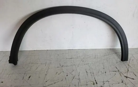 Suzuki Vitara (LY) Rear arch trim 77261-54P0