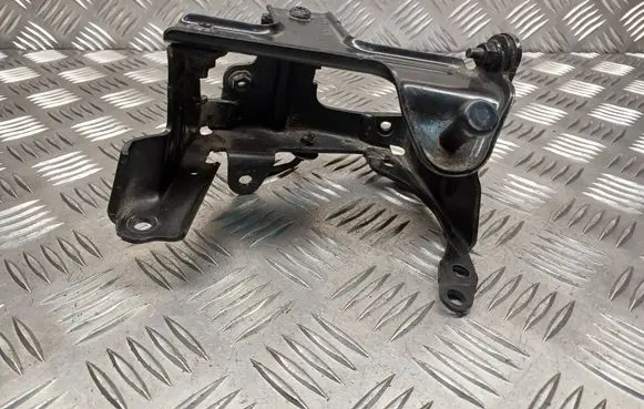 Volvo C30 Fuel filter bracket/mount holder AV6Q9A072AB AV6Q9B262AB