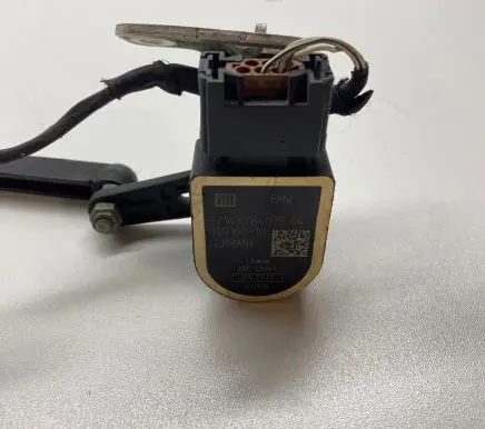 BMW 5 F10 F11 Headlight/headlamp level sensor 6784075 25916010