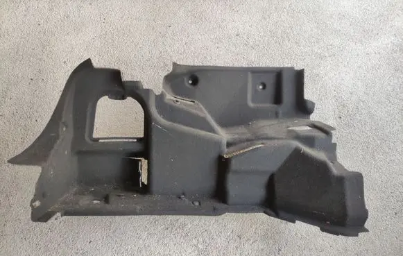Mercedes-Benz E C207 W207 Other trunk/boot trim element 2076900141