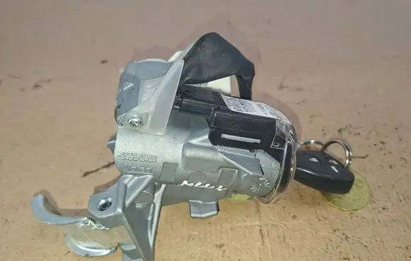 Toyota Avensis T270 Ignition lock 897830F010 626734000 H34A00D6660