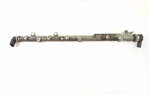 BMW X3 E83 Fuel main line pipe 7795514