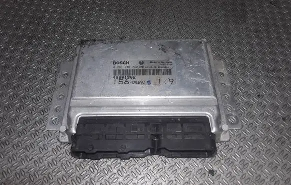 Alfa Romeo 156 Engine control unit/module 0281010740 46801302