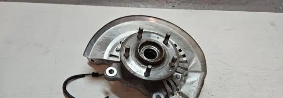 Chrysler Pacifica Front wheel hub 68189019AC 524AA 47439
