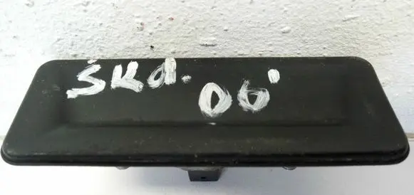 Skoda Octavia Mk2 (1Z) Loading door exterior handle 1Z0827574A