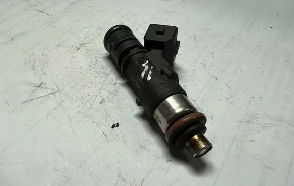 Ford Focus Fuel injector 0280158207 8A6GAA