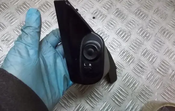 Chevrolet Lacetti Wing mirror switch