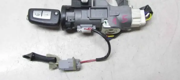 Nissan Juke I F15 Ignition lock