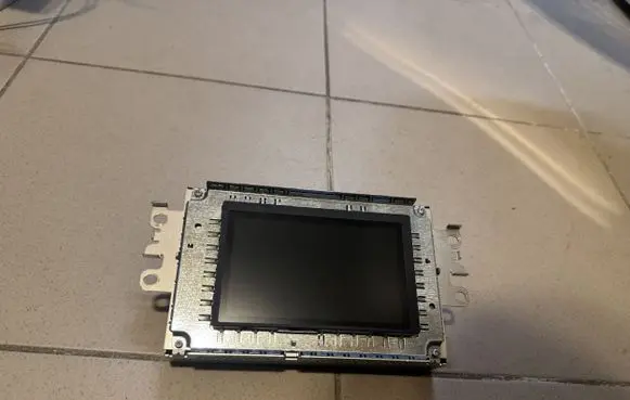 Volvo V40 Screen/display/small screen 31427184