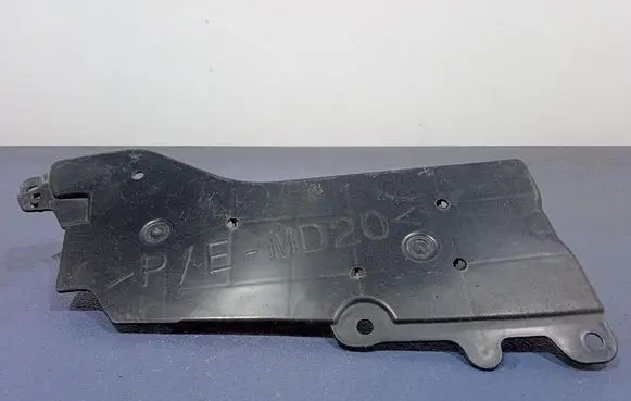 Renault Megane I Front underbody cover/under tray 748A08709R