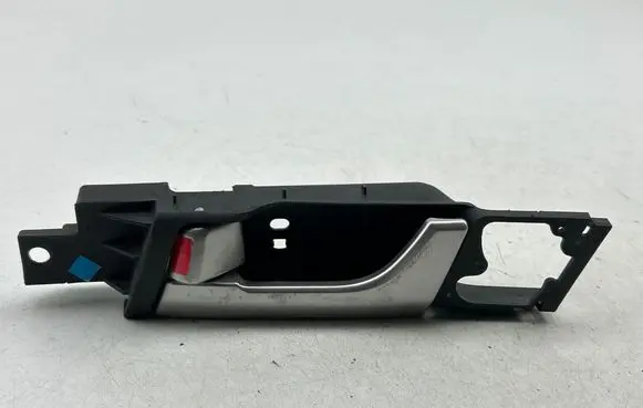 Chevrolet Captiva Front door interior handle SWC200411 GMD4AT UUSU6