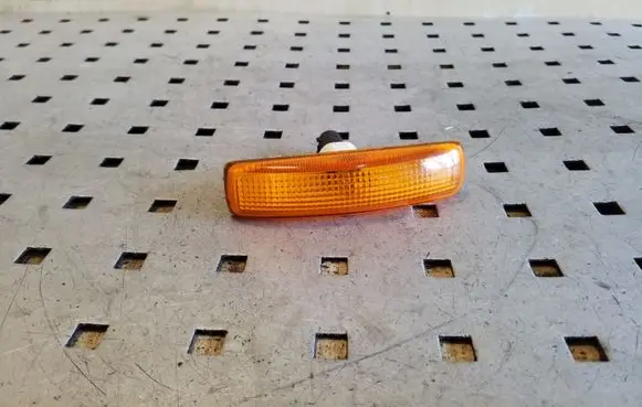 Land Rover Freelander 2 - LR2 Front fender indicator light 5H2213K309A