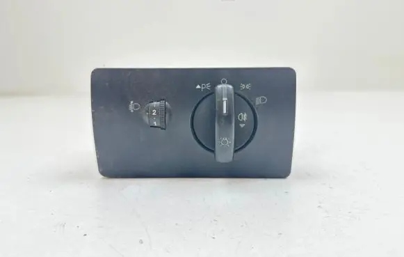 Ford Mondeo Mk III Light switch 1S7T13A024HB 011220A 04052771