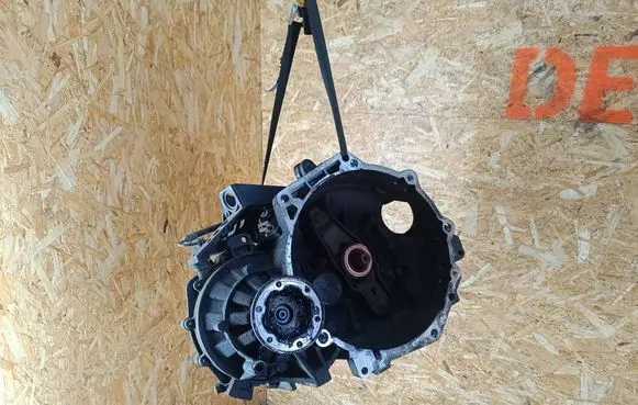 Volkswagen Touran I Manual 6 speed gearbox JYK 371198
