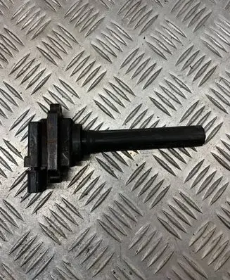 Suzuki Grand Vitara I High voltage ignition coil 3341077E2