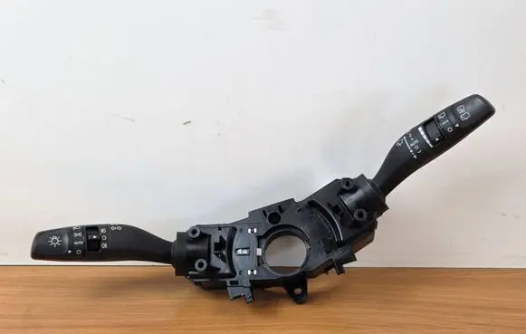 KIA Sportage Wiper turn signal indicator stalk/switch 93404F1960 4C83MR1001