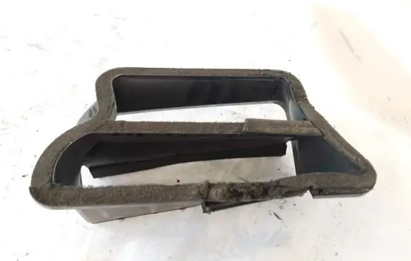 Volkswagen Golf IV Dash center air vent grill 1j1819241b