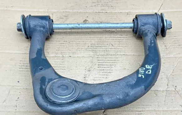 Toyota Land Cruiser (J150) Front upper control arm/wishbone 4861060070 9010514160 4863260040