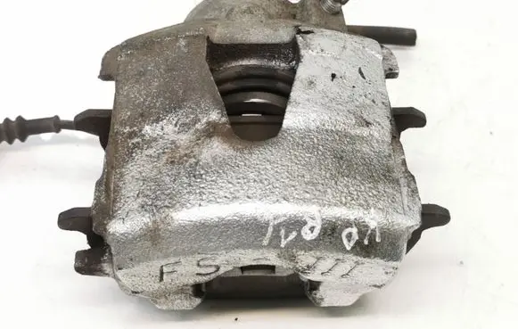 Volkswagen Golf V Front brake caliper
