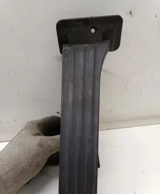 BMW 7 G11 G12 Accelerator throttle pedal 6859999