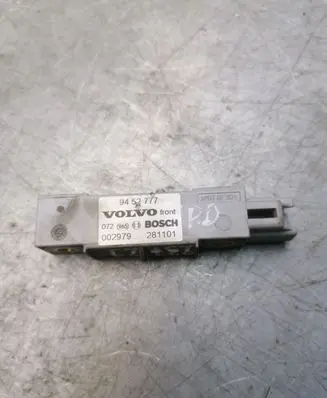 Volvo S60 Airbag deployment crash/impact sensor 9452777