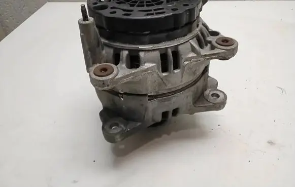 Volkswagen Crafter Generator/alternator 06F903023F 0124525091