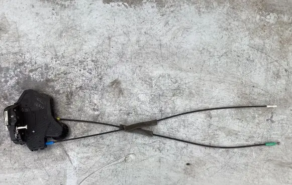 Toyota Corolla Verso AR10 Loading door lock BBTAB