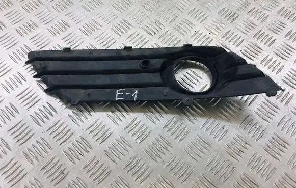 Opel Astra H Front bumper lower grill 13126025