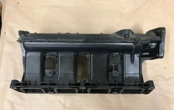Nissan Qashqai Intake manifold 140036266R 1267550V01
