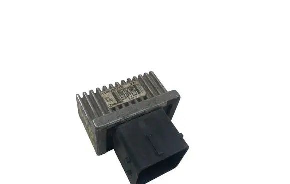 Renault Laguna III Glow plug pre-heat relay 110678071R