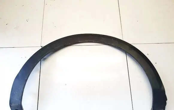 Citroen C4 II Rear arch trim 9831344780