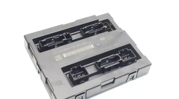 Audi Q5 SQ5 Central body control module 8K0907064GG